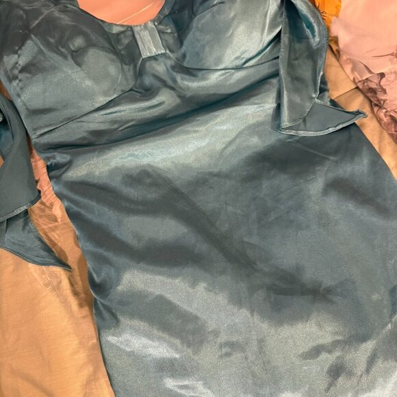 Ruffle Satin, Square Neck Cocktail Gown (HOCO/ Prom/ Other) - Picture 5 of 16